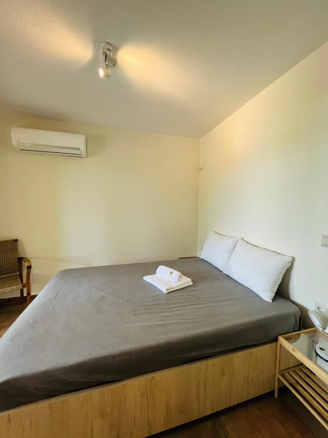 Gargarou Residences Kompoi Bagian luar foto
