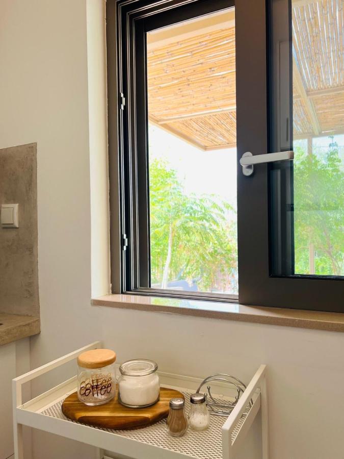 Gargarou Residences Kompoi Bagian luar foto