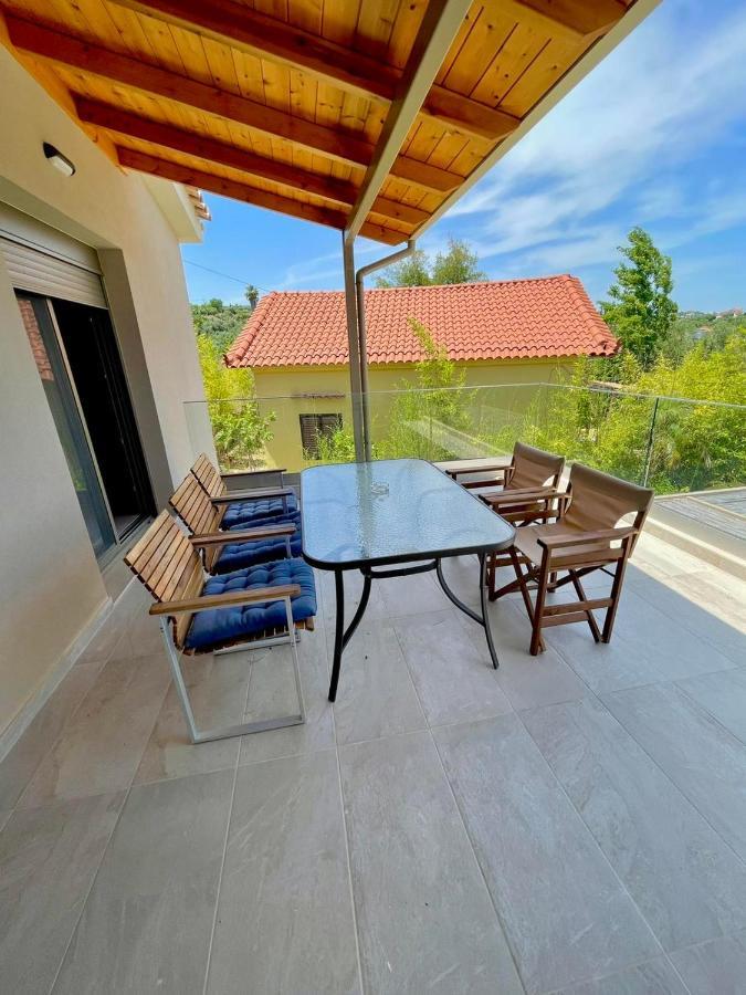 Gargarou Residences Kompoi Bagian luar foto