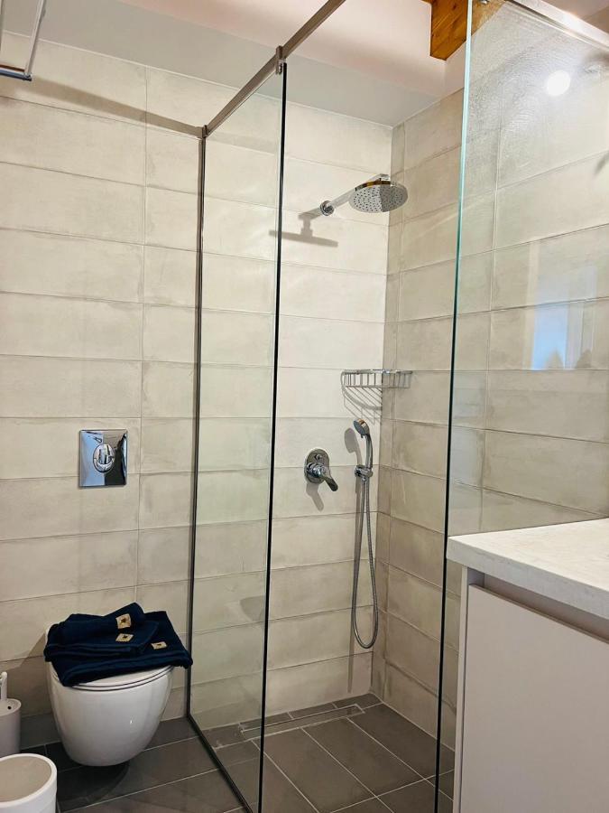 Gargarou Residences Kompoi Bagian luar foto